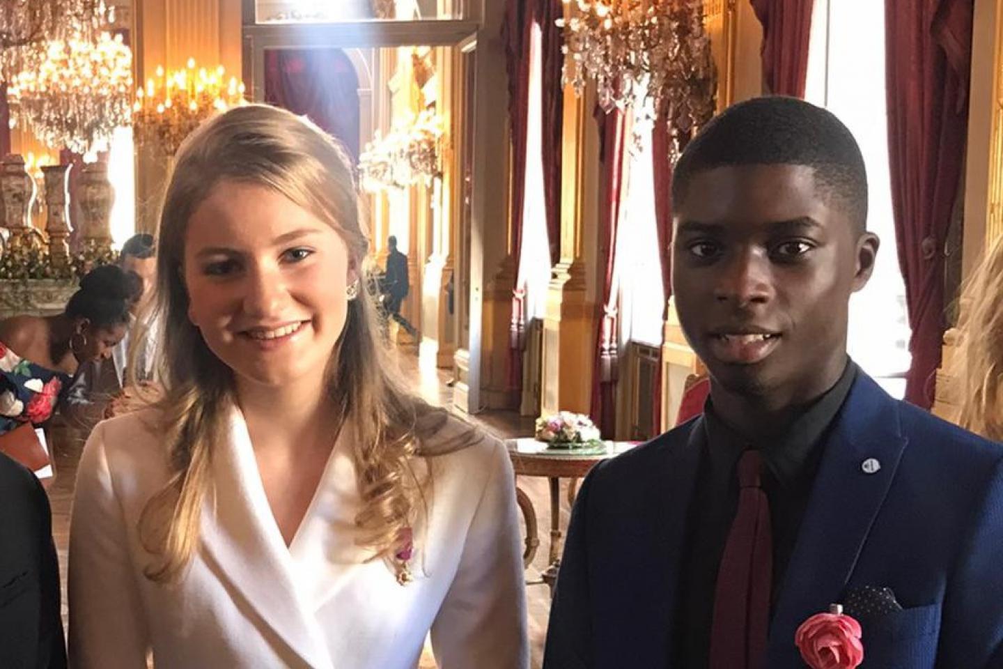 Benji mocht naar het verjaardagsfeest van kroonprinses Elisabeth