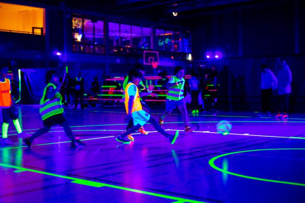 blacklight voetbal