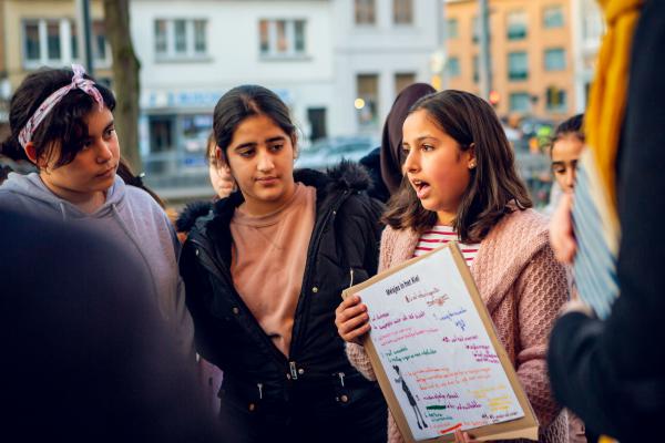 Kielse meisjes brengen de noden van hun wijk in kaart